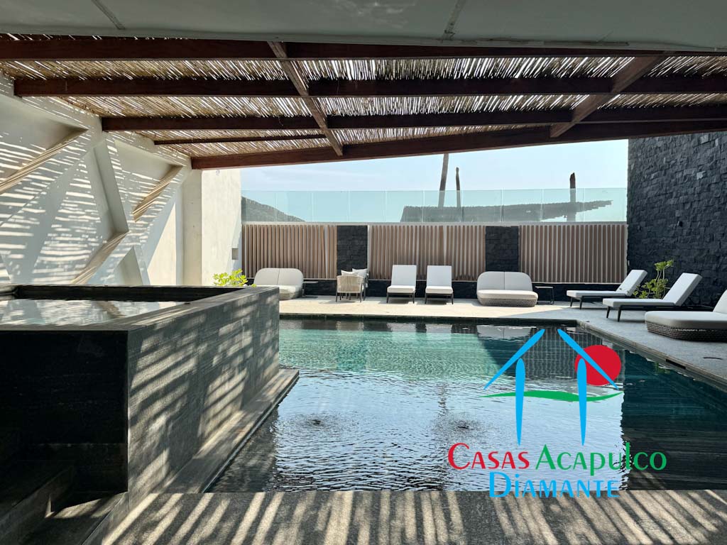 Bayam Residences - Alberca hombres 2